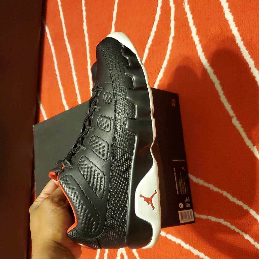 Jordan Retro Low Black and Red Sneakers - Picture 4 of 8